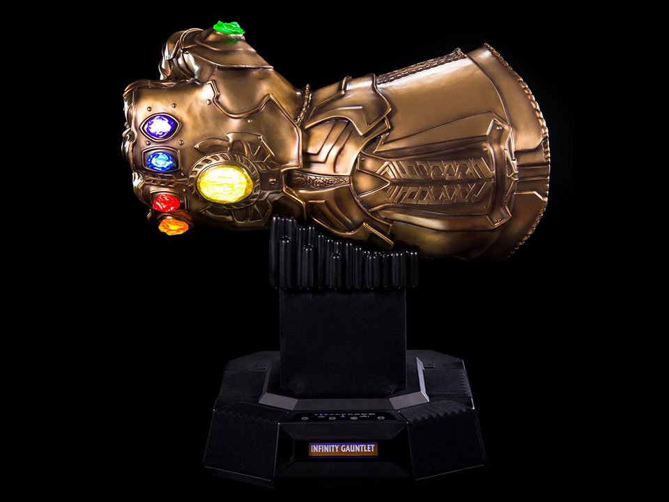 This Life Size Infinity Gauntlet Bluetooth Speaker Has the Power of Sound infinity gauntlet life size bluetooth speaker avengers infinity war camino 1 This Life Size Infinity Gauntlet Bluetooth Speaker Has the Power of Sound
